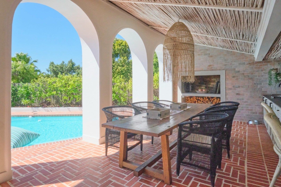 5 Bedroom Property for Sale in Flamingo Vlei Western Cape